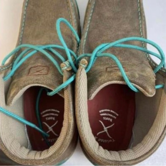 WOMEN'S
WORK CHUKKA DRIVING MOC - Picture 6 of 9